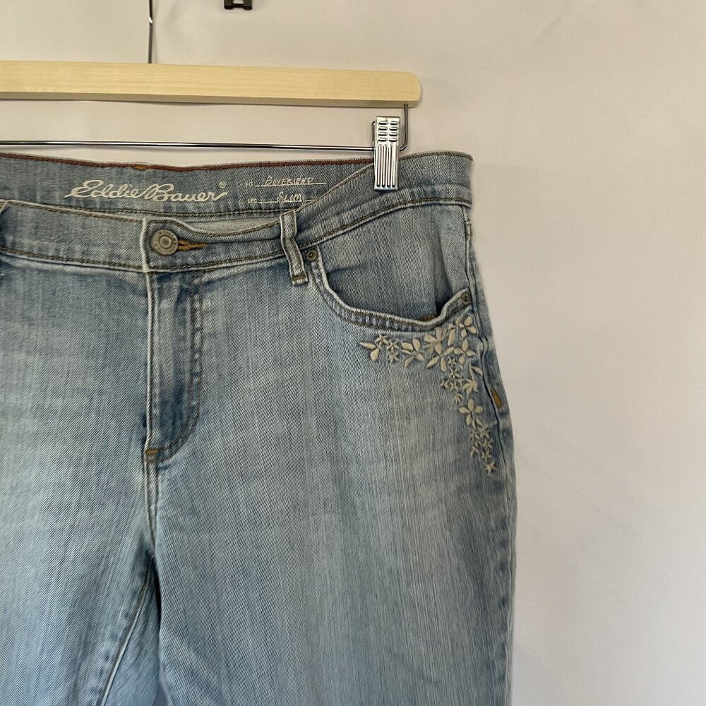 Eddie Bauer women's‎ jeans light wash embroidered details boyfriend slim size 12 - Picture 2 of 7